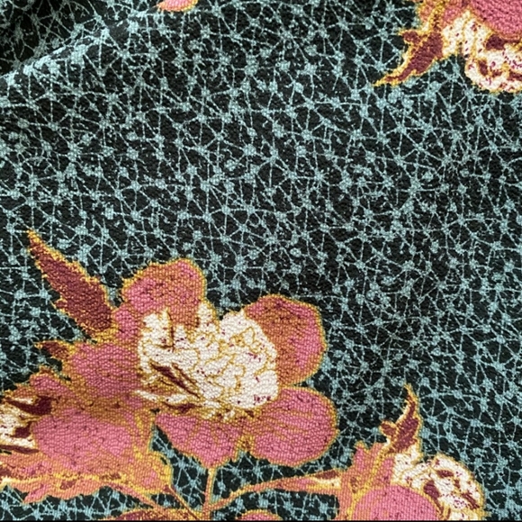 ECU KNOX ROSE TOP - Picture 2 of 8